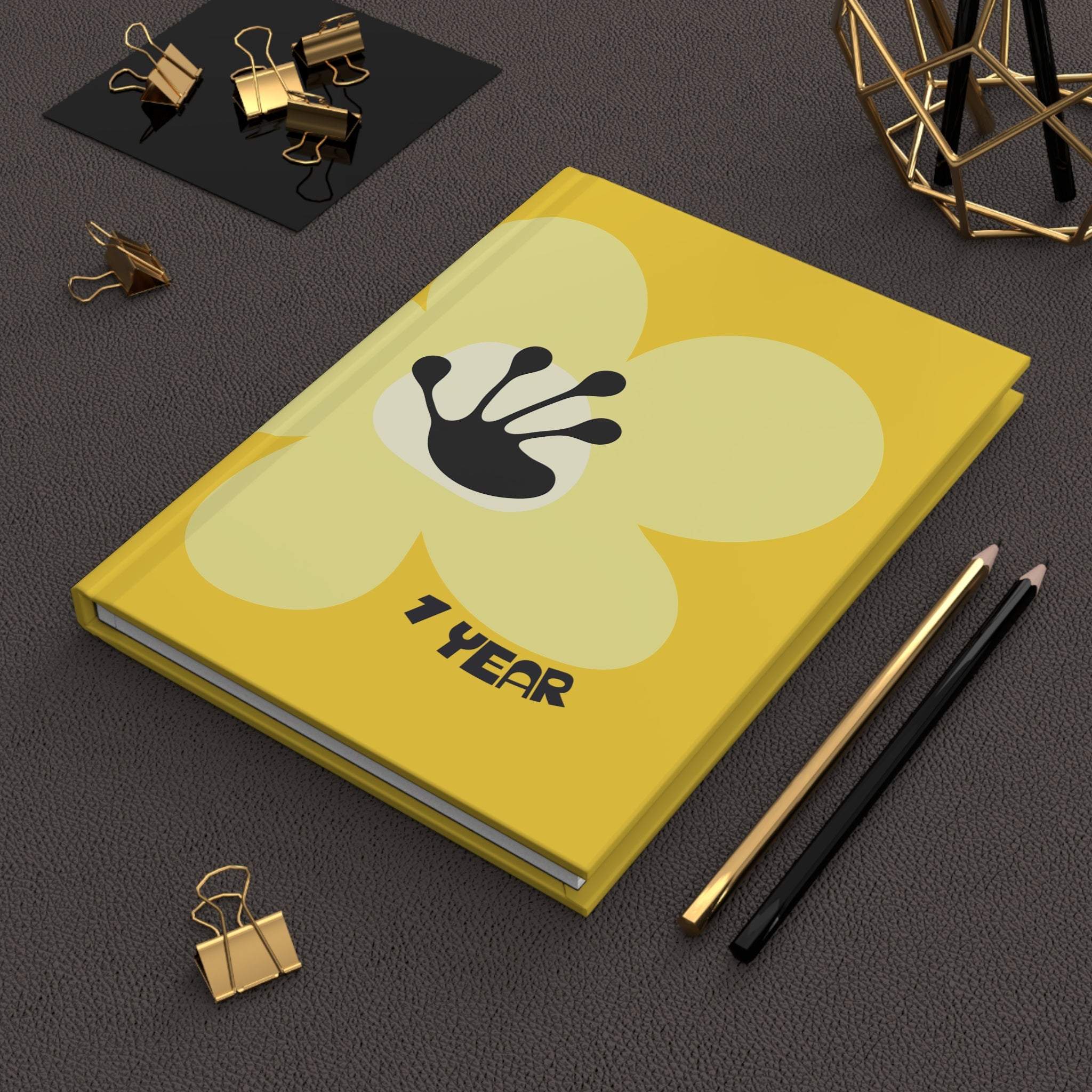 1 Year Milestone Daisy Journal